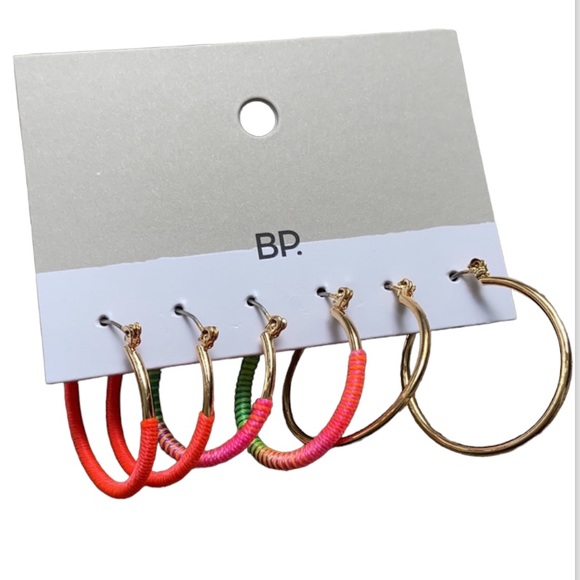 🛍NWT🛍 BP Hoop Earrings - Picture 2 of 6